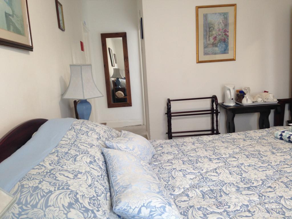 The Old Bakehouse Bed and Breakfast Colyton Buitenkant foto