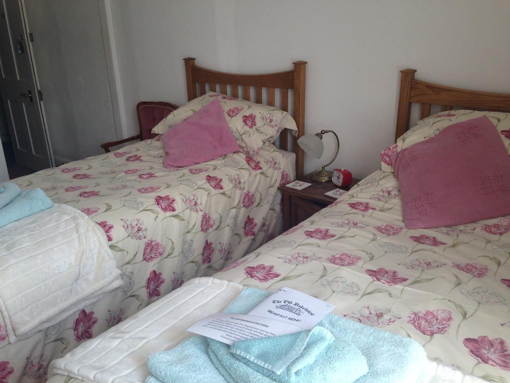 The Old Bakehouse Bed and Breakfast Colyton Buitenkant foto