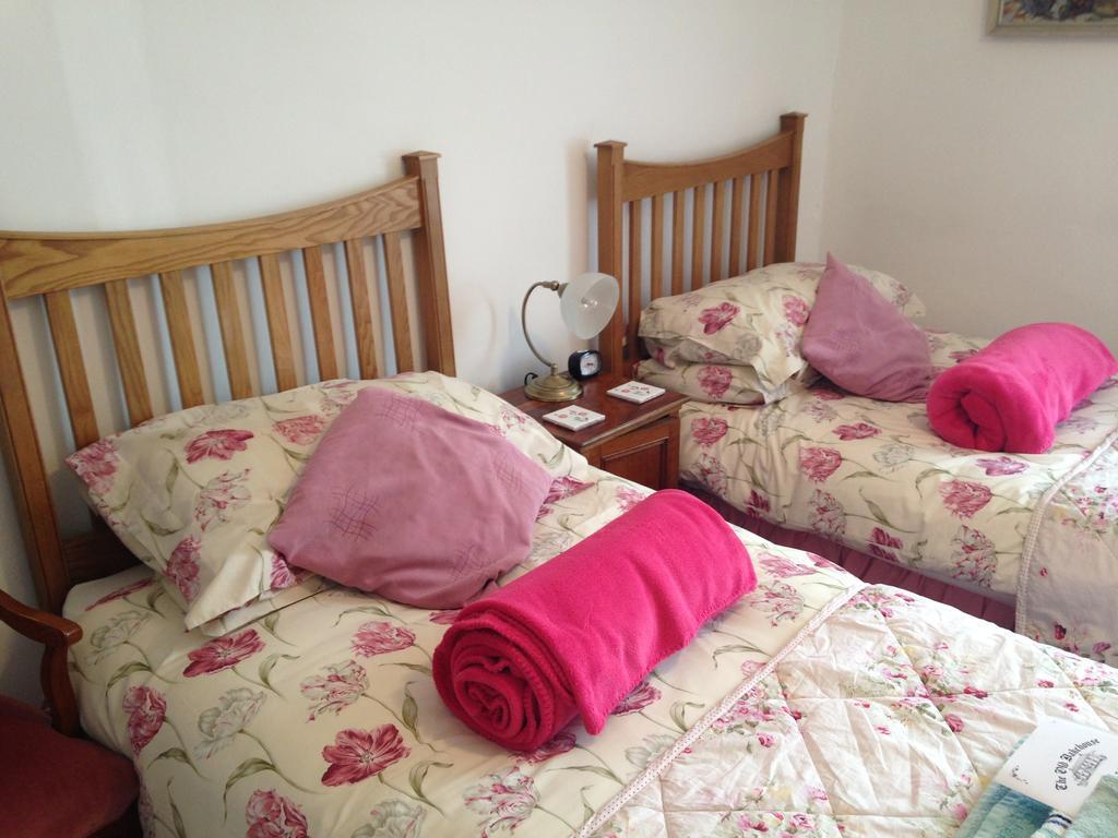 The Old Bakehouse Bed and Breakfast Colyton Buitenkant foto