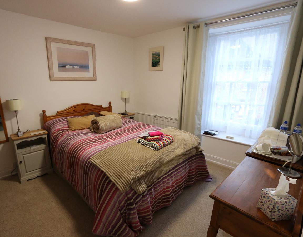 The Old Bakehouse Bed and Breakfast Colyton Buitenkant foto
